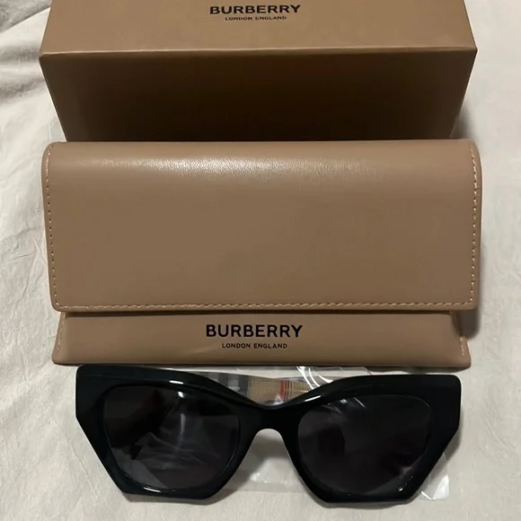 Burberry | Accessories | Burberry B4299 Sunglasses | Poshmark display picture 1